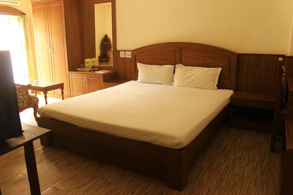Hotel Park Avenue Kochi Luaran gambar