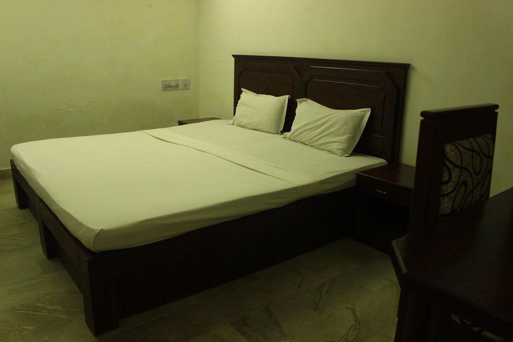 Hotel Park Avenue Kochi Luaran gambar