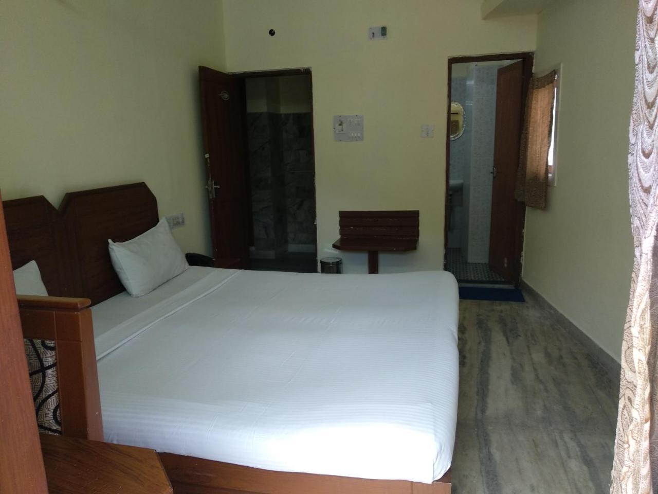 Hotel Park Avenue Kochi Luaran gambar