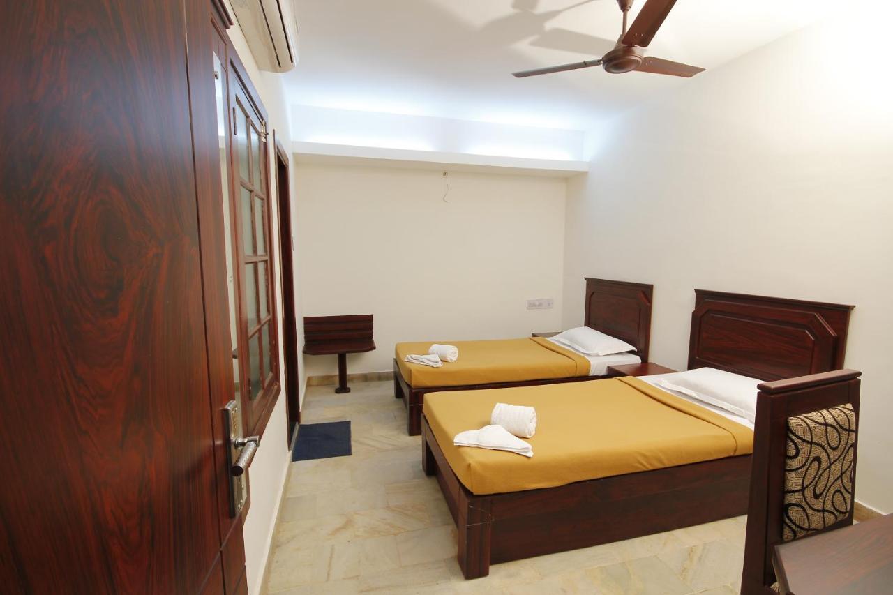 Hotel Park Avenue Kochi Luaran gambar